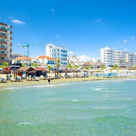 Dezo Luxury Town * Λάρνακα