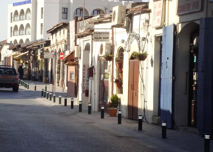 Dezo Luxury Town * Ларнака