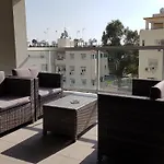 Dezo Luxury Town Apartment *