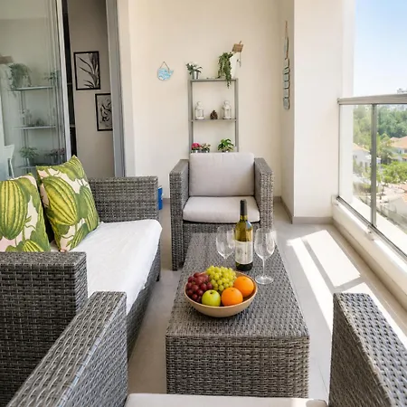 شقة Dezo Center لارنكا