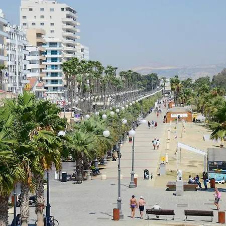 Dezo Luxury Town شقة *